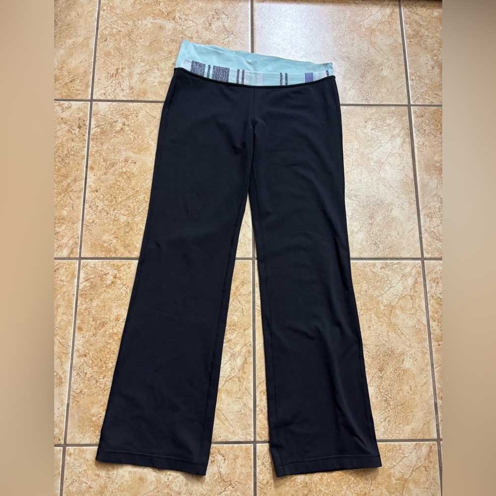 Black Lululemon Flare leggings